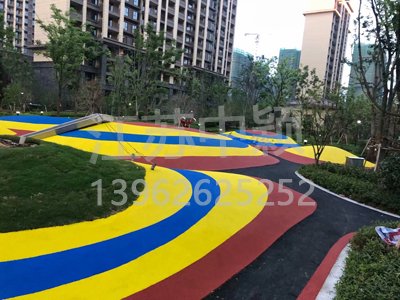 蘇州住宅區(qū)畫(huà)彩色道路劃線的找誰(shuí)設(shè)計(jì)規(guī)范施工？