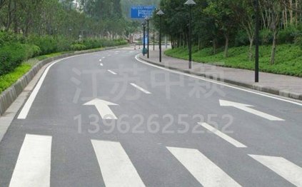 蘇州道路劃線基礎(chǔ)施工是怎么操作的呢？