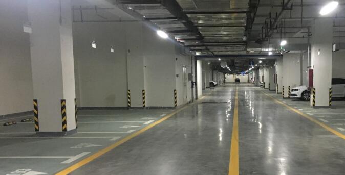 南京車位劃線解讀，地下車庫道路中線要用什么不同顏色？