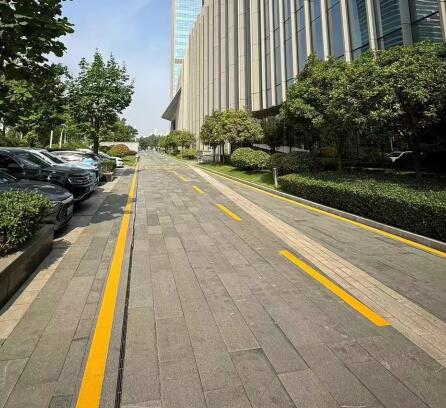 上海廠區(qū)地面劃線施工？業(yè)打造上海廠區(qū)地面劃線